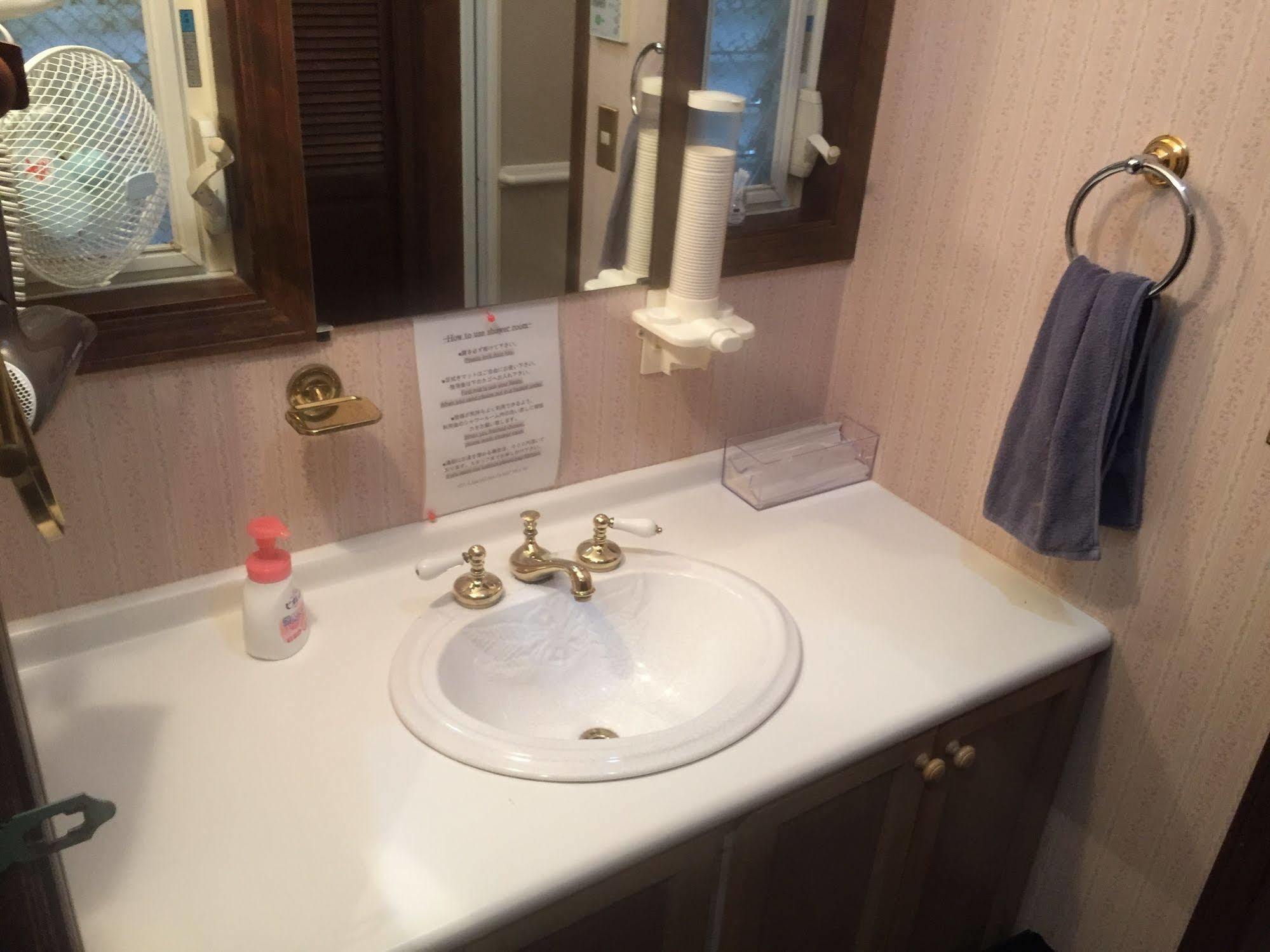 Iza Kamakura Guest House And Bar Екстериор снимка